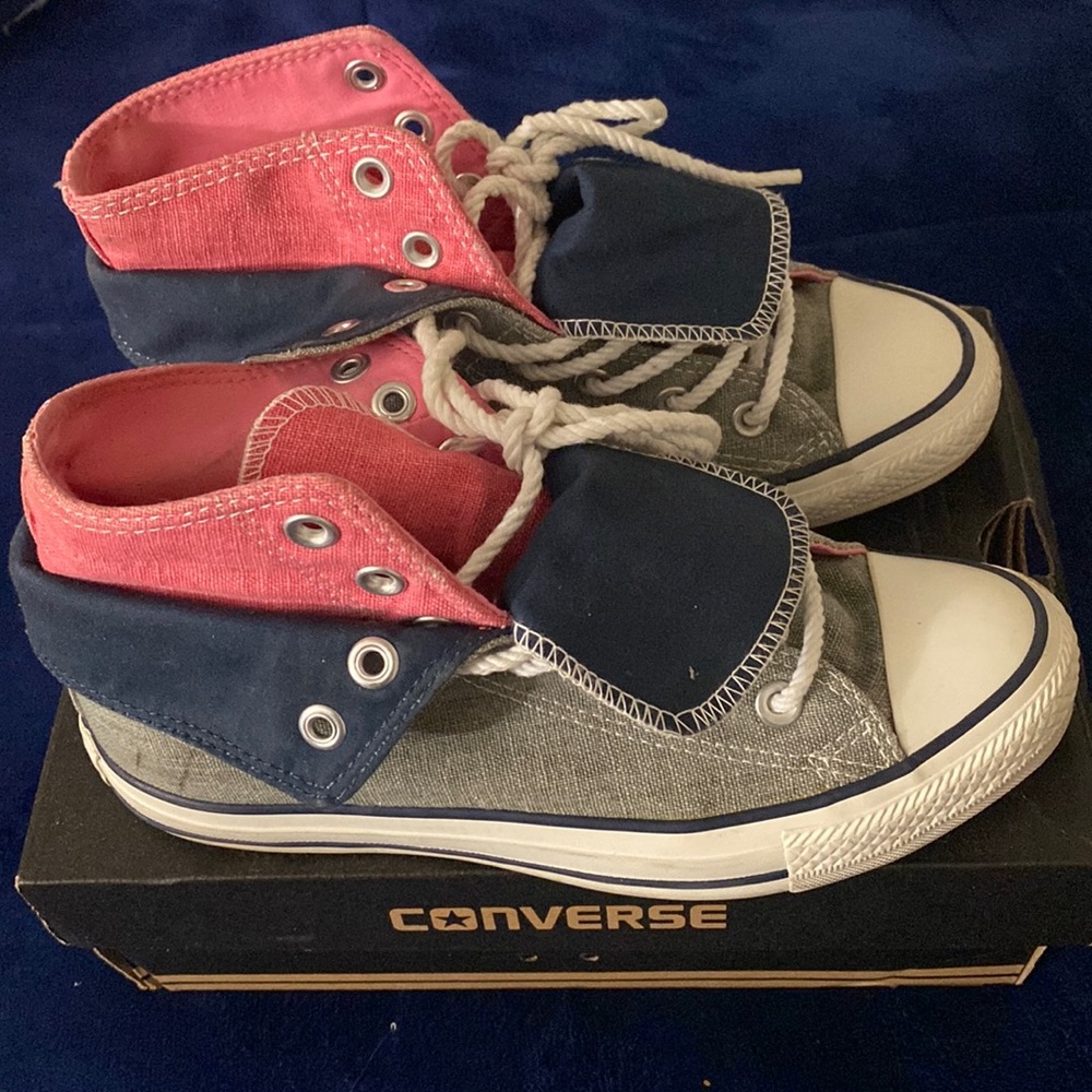 Size 7 converse blue, grey and red